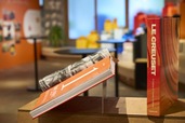 【ル・クルーゼ】ル・クルーゼの100年を伝えるストーリー･ブック 『Le Creuset: A Century of Colorful Cookware』も限定発売中