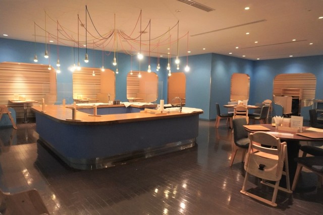 【星野リゾート リゾナーレ熱海】スタジオビュッフェ もぐもぐ内のキッズスタジオ体験スペース