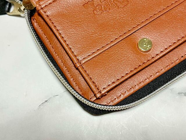 高級感のあるPVC合皮なのもうれしいポイント！