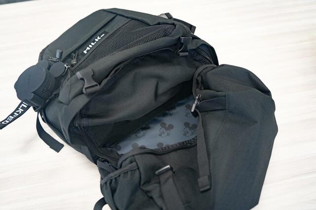 【MILKFED.】ミッキー リュックサック・バックパック 32L チャーム・ポーチ・カラビナ付き 16,500円