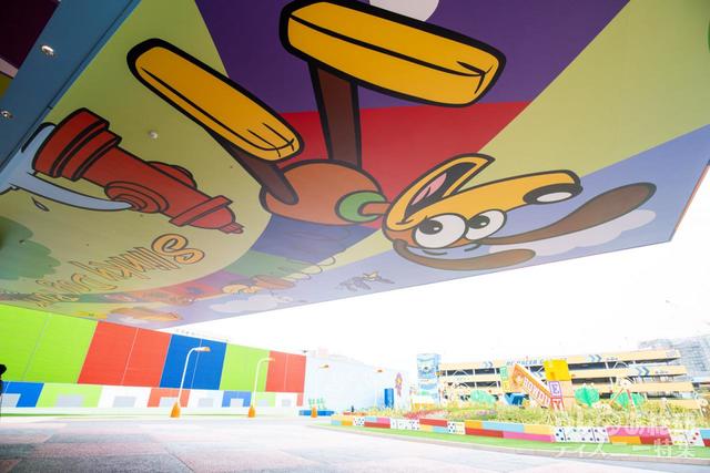 東京ディズニーリゾート・トイ・ストーリーホテル「エントランス」