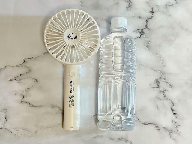 【cookpad plus クックパッドプラス 2023年 夏号増刊】500mlのペットボトルよりも少しだけ高さが高いサイズ感です