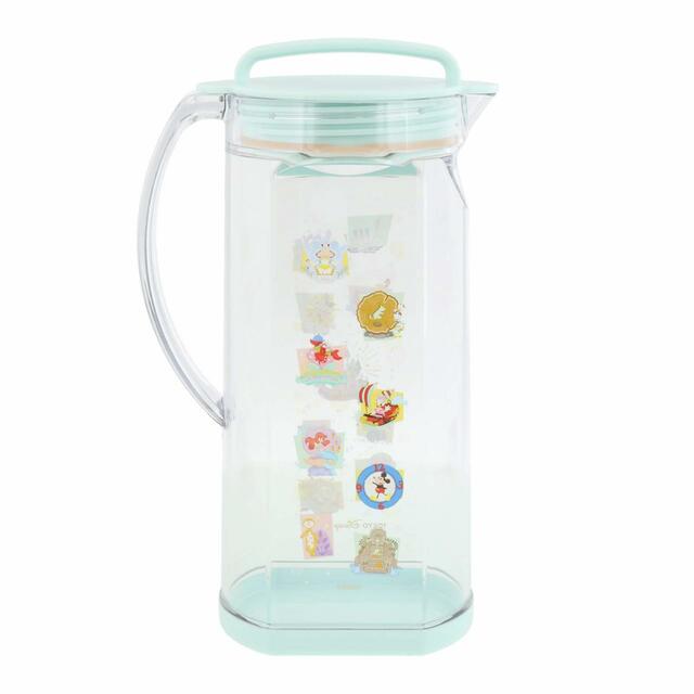 冷水筒 2,400円｜サイズ：縦約10×横約14×高さ約24cm、容量：1.2リットル｜東京ディズニーリゾート パークをモチーフにしたカラフルなグッズ｜発売日：2023年6月15日（木）｜販売店舗：東京ディズニーランド「ホームストア」、東京ディズニーシー「ヴィラ・ドナルド・ホームショップ」