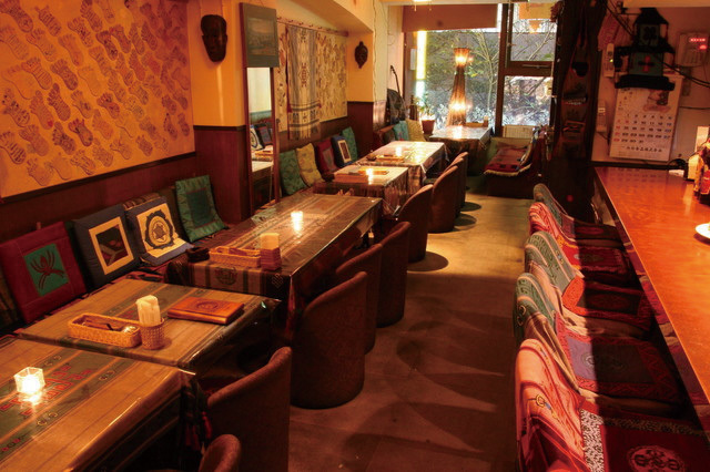 「ネパール料理＆バー マンダラ渋谷店」内観