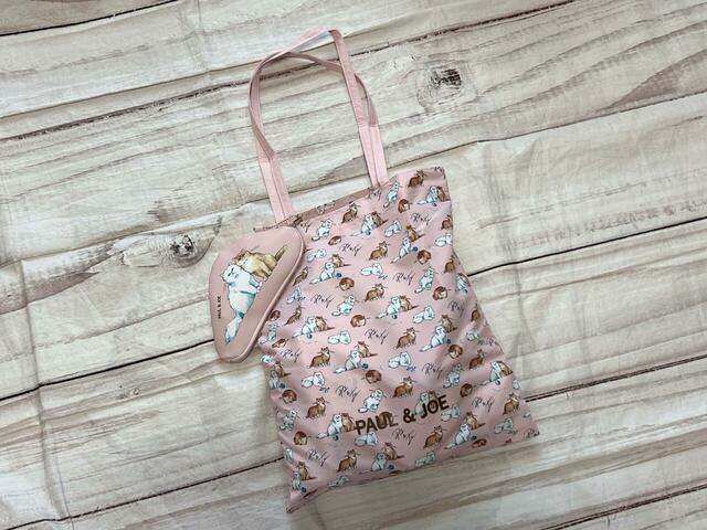 ポーチチャームをつけてみました♪