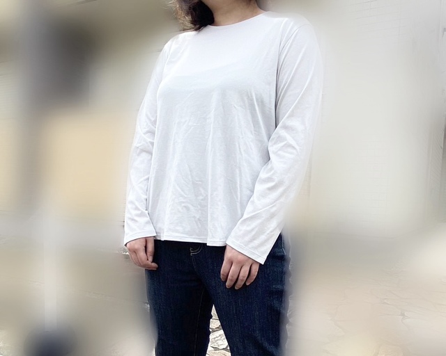 【UNIQLO ソフトコットンラウンドヘムT（長袖）】シルエットも◎
