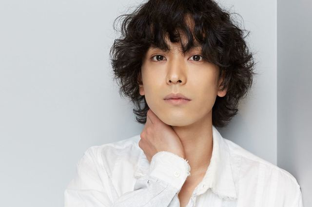 黒羽麻璃央 撮影:渡邊明音