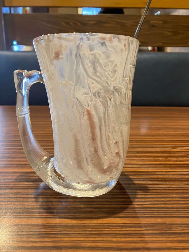 完食! 正直、過去イチで楽勝でした。【びっくりドンキーのジョッキパフェ】