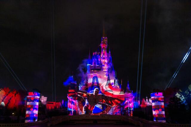 東京ディズニーランド「Reach for the Stars」