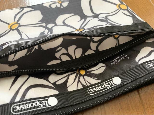 【eclat エクラ 2023年 4月号付録】外ポケットの内側にもプリントあり