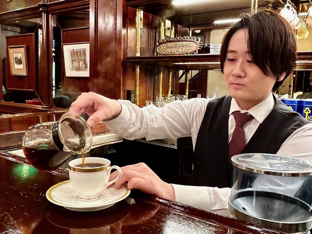 【トリコロール本店】店長がいれてくれたアンティークブレンドコーヒーもおいしかった