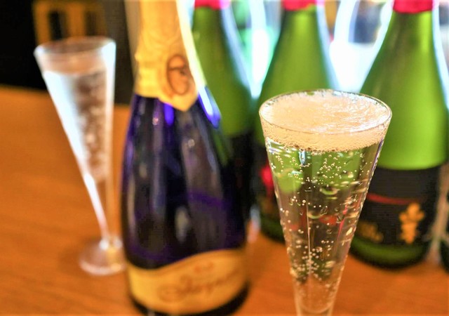 1日5本限定の「スパークリング日本酒」