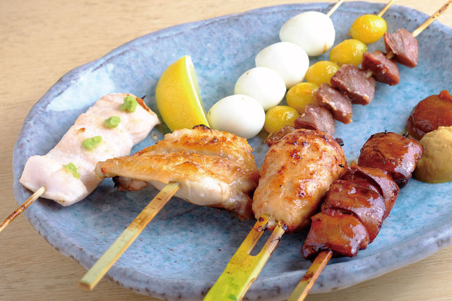 江戸路（人形町）　焼鳥各種1本200円～300円