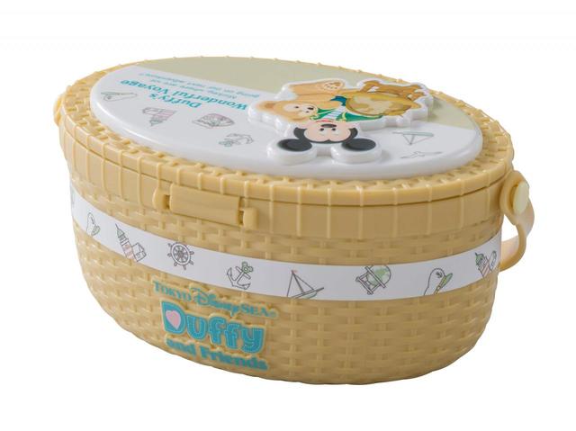 チーズケーキとベリーソース、スーベニアケース付き 1,320円｜ケープコッド・クックオフ