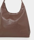 【ローリーズファームの秋冬物バッグ売れ筋ランキング 4位】「ヤワラカルイ2WAYショルダーBAG」4,950円（税込）