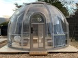 ドアを開けると透明のテント「SUN Dome」が！