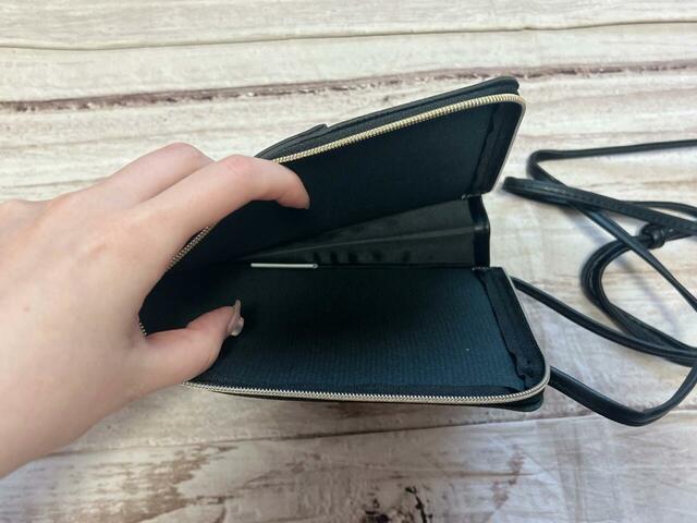 ガバッと開くので中が見やすい