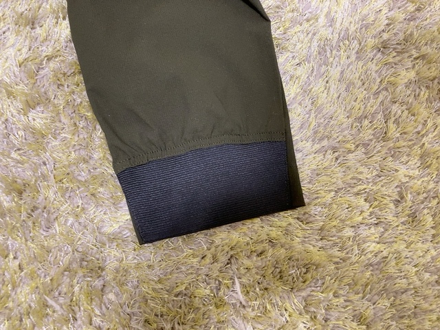 【ワークマン SOLOTEXバズライトストレッチ ジョガーパンツ】足首にはゴムが