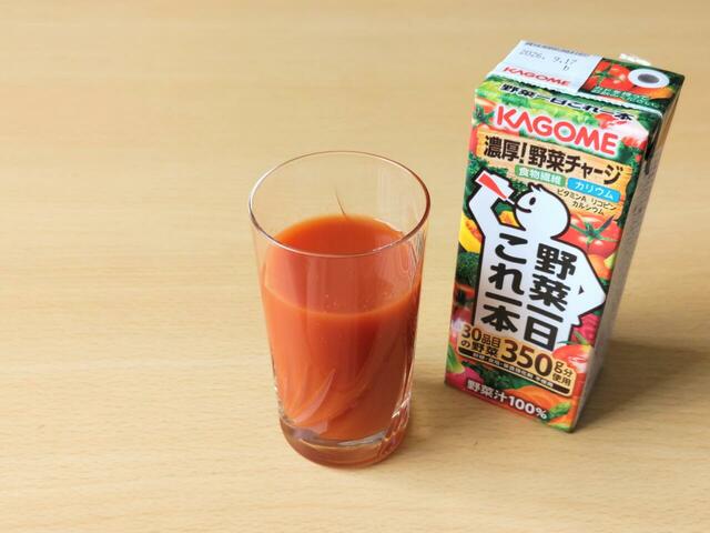 【カゴメ 野菜一日これ一本 4.8L（200ml×24本） 1998円】トマトをはじめ野菜の味わいが濃縮された一杯