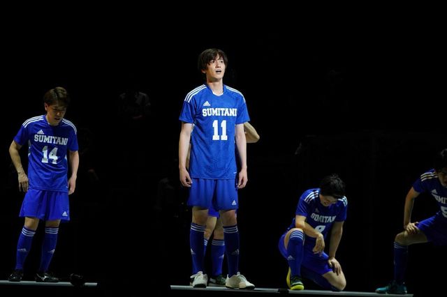 ミュージカル『四月は君の嘘』ゲネプロより　水田航生（中央）