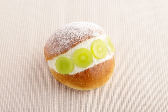 マリトッツォ(シャインマスカット)