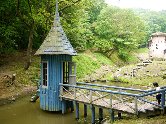 「水あそび小屋」。ここも窓が開けられます