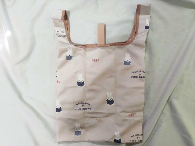 【ニトリ デコホーム】ミッフィーのエコバッグ：かわいいデザイン（裏）