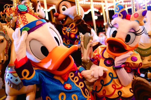 ハッピリー・エバー・アフター｜開催中｜香港ディズニーランド・リゾート