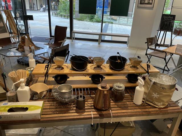 「Snow Peak Eat 南町田グランベリーパーク」店内はまるでキャンプ場!?