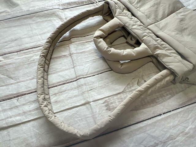 ショルダーストラップ付きの2Way仕様！