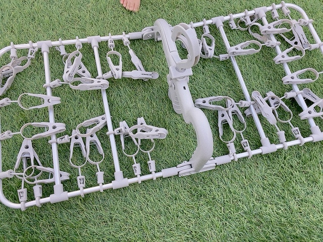 【カインズ 楽干し・楽カケ アルミ洗濯ハンガー 40ピンチ】楽干し・楽カケの2つの便利機能