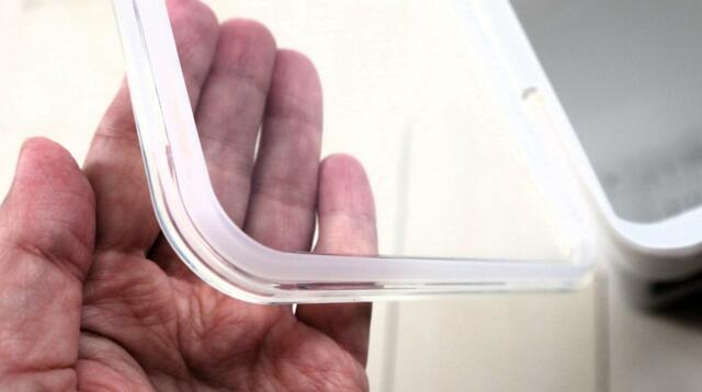 【tower（山崎実業） 密閉袋ごとペットフードストッカー】シリコンのパッキンがぐるり  