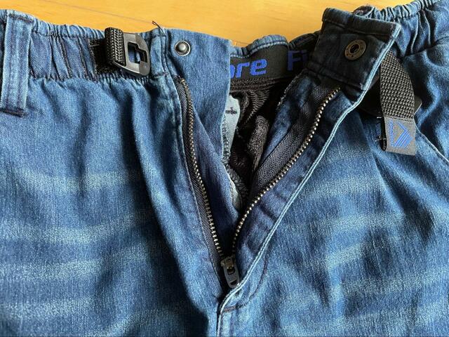 【ワークマン フレイムテック(R)デニムクライミングパンツ】ファスナーのつっかかりもありません