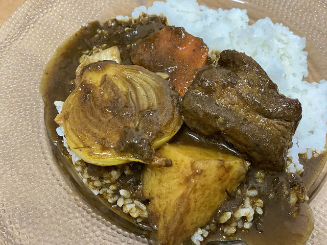 東印度カレー商会　上上豚カレー 具が大きい！