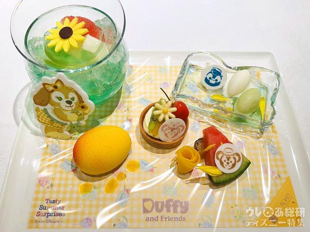 “ダッフィー＆フレンズのテイスティ・サマー・サプライズ”チャイニーズ・ティータイム デザートプレート