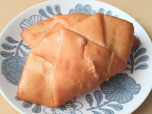 【コストコ 塩パン 500g(9個) 1198円】岩塩の程よい塩味がバターの風味を引き立てる