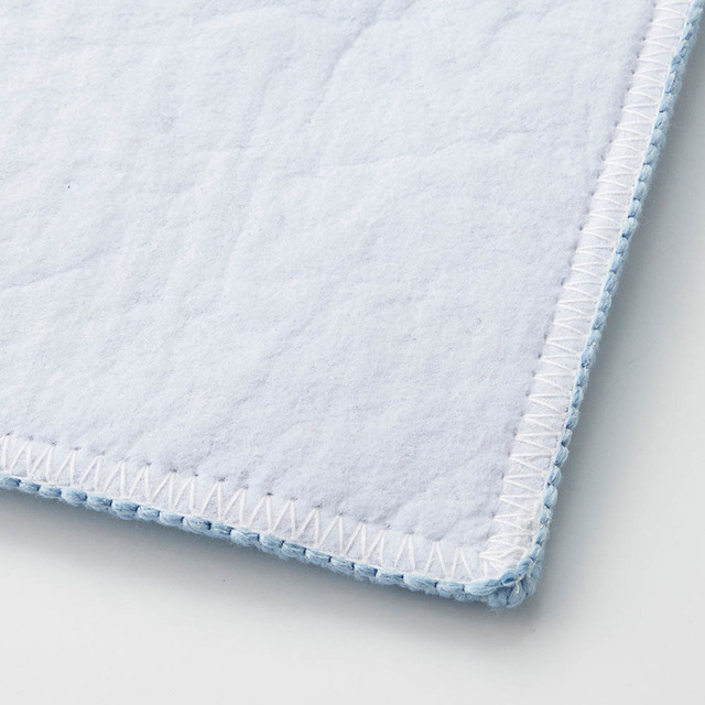 トイレマット＆フタカバーセット「クラシック・プー」｜￥2,990～4,990 （税込）