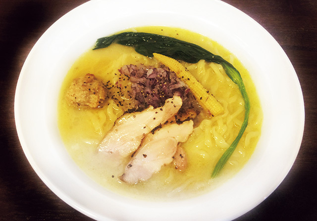 麺屋 和伊まる（東京／小川町）　濃厚ベジタブル鶏白湯そば