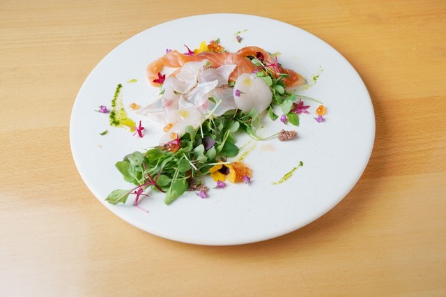 「プリンセス気分のサラダ仕立て 〜旬の魚介を使って〜」