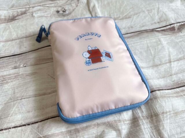 デスク周りの細々したものを収納！