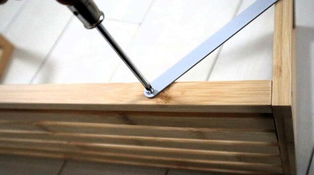 【無印良品 竹材フリーラック1段】背面に補強のための金属パーツを付ける 