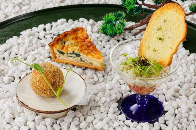 「セイボリー」＜￥4,800（税金、サービス料含む）＞【お化けのアフタヌーンティー ～いちじくを使って～】