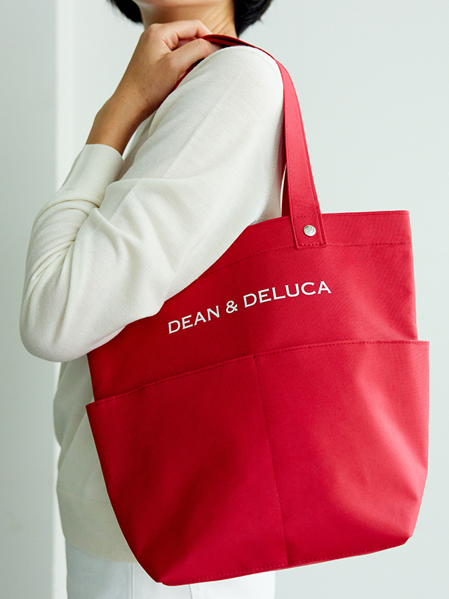 ショッピングトート レッドのサイズ感はこんな感じ【DEAN & DELUCA「冬の福袋 2027」】