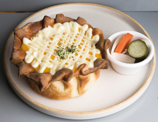 シカゴピザ  1180円｜cafe de BINGSU