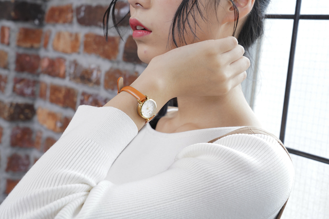 秋組 モデル　腕時計 リストウォッチ（SuperGroupies ）