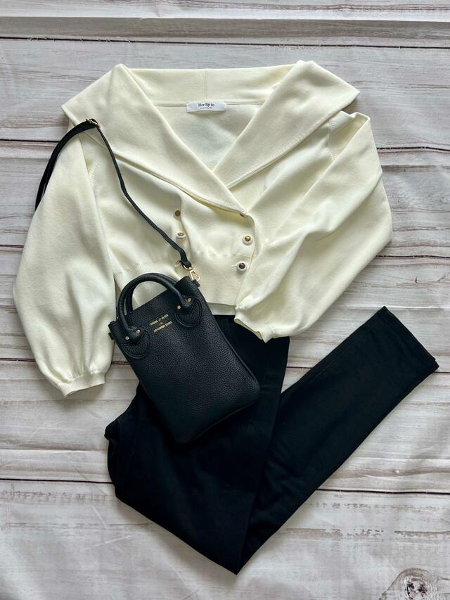 【YOUNG & OLSEN(ヤングアンドオルセン)スマホショルダーバッグ】カジュアルなモノトーンコーデにも♡