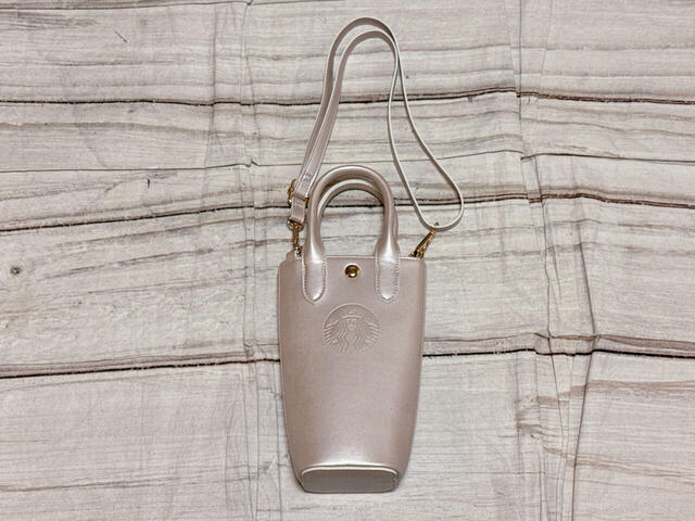 SAKURA2026ボトルショルダーバッグメタリックピンク／税込2,950円