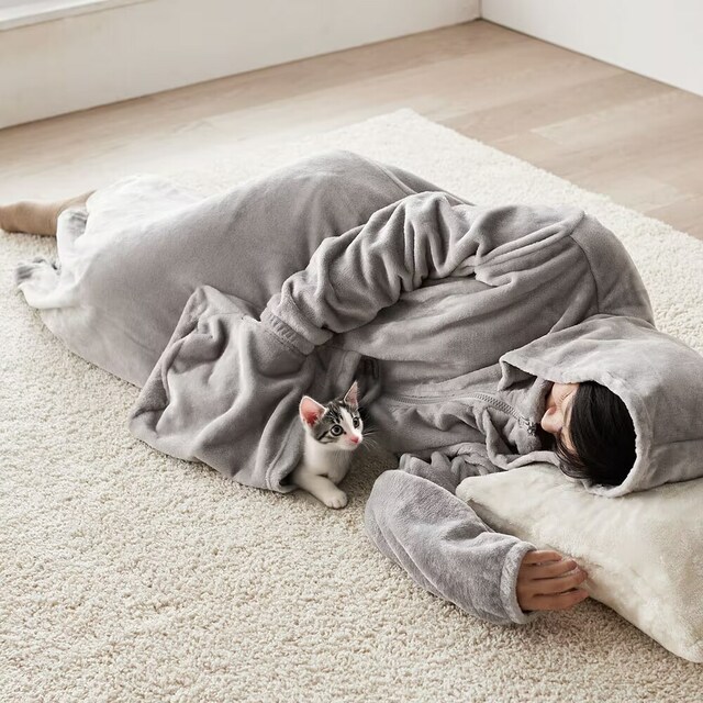 【ベルメゾン】ペットとまったりすることだけを考えた着る毛布