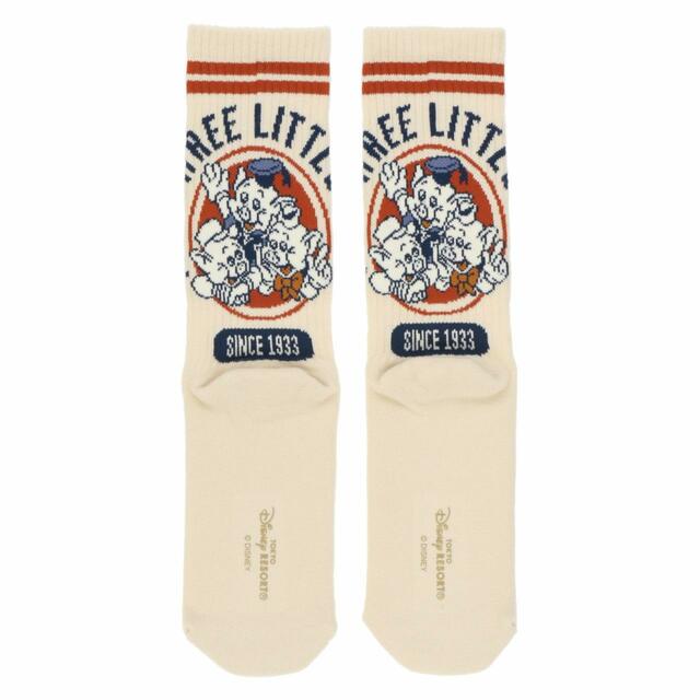 ソックス 1,200円｜東京ディズニーリゾート「三匹の子ぶた」グッズ｜販売店舗：東京ディズニーランド「タウンセンターファッション」、東京ディズニーシー「スチームボート・ミッキーズ」｜発売日：2023年12月26日（火）