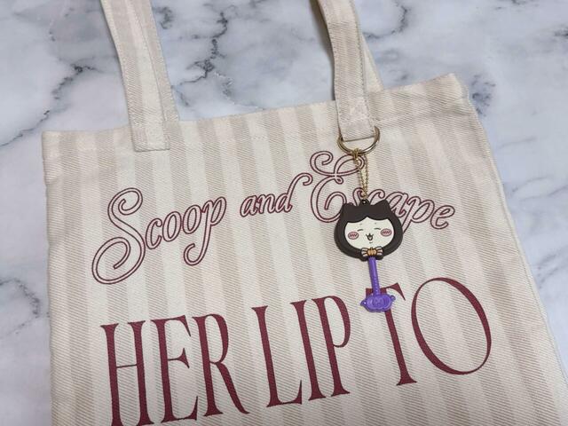 バッグにつけるとこんな感じに。かわいすぎる〜！